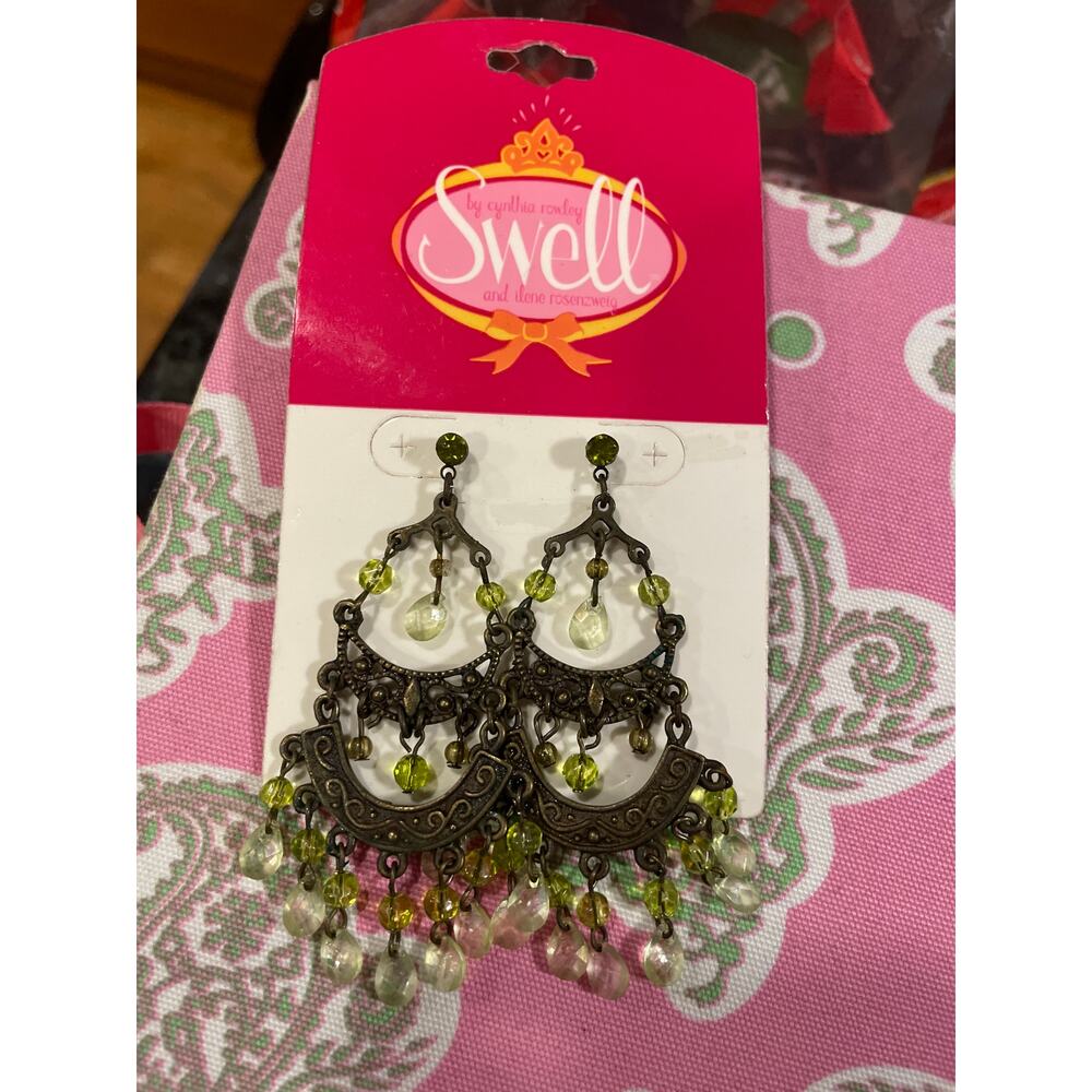 Swell by Cynthia Rowley green dangly chandalier earrings NEW